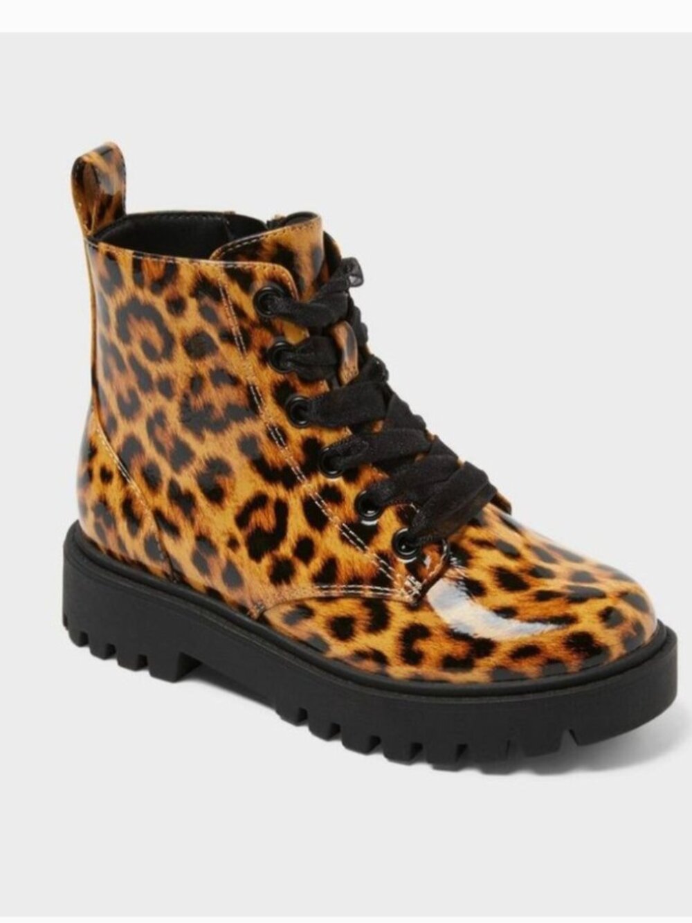 NWOT GIRLS ART CLASS SIZE 2 CHEETAH BOOTS!!!